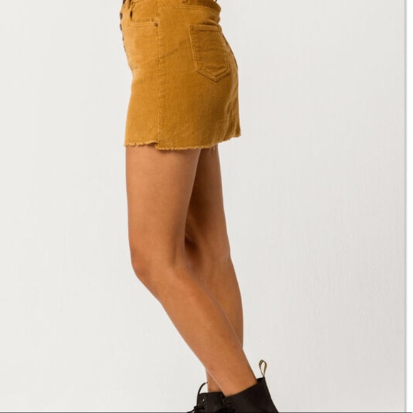 NWOT Sky and Sparrow Light Brown Corduroy Mini Skirt with Frayed Hem Size 9 - Picture 2 of 15